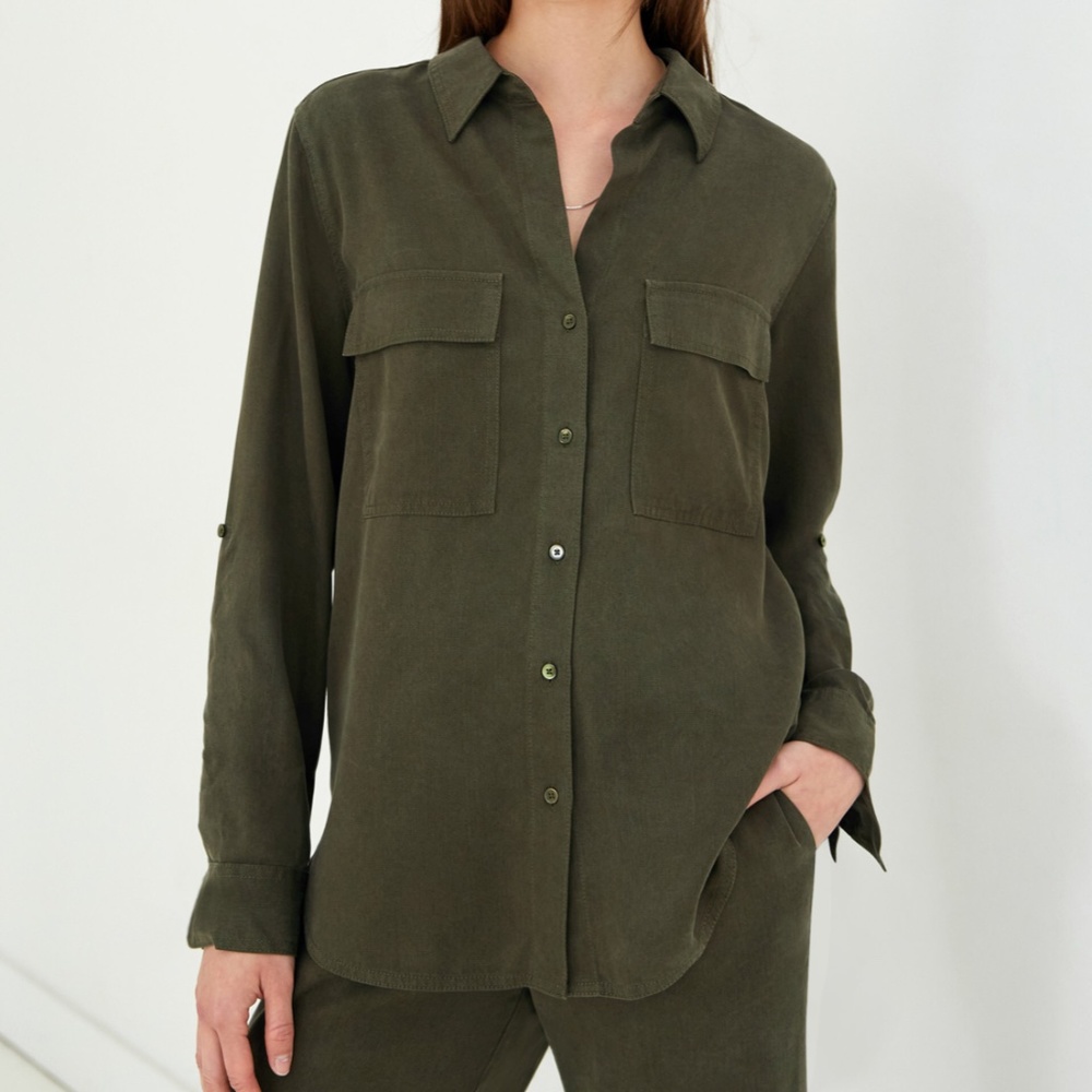 The Group by Babaton Utility Button-up